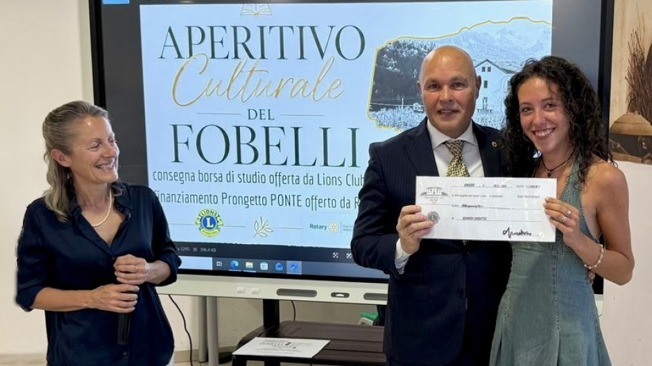 I Lions premiano studentessa del Fobelli con una borsa di studio